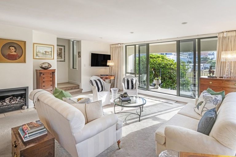 Photo of property in 6/28 Hobson Street, Thorndon, Wellington, 6011