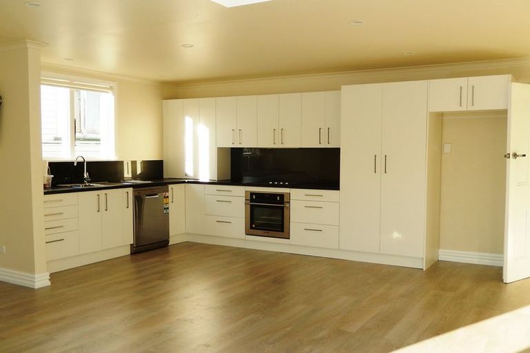 Photo of property in 16 Tweed Street, South Hill, Oamaru, 9400