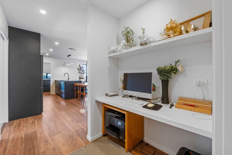 Photo of property in 40 Barrett Road, Whalers Gate, New Plymouth, 4310