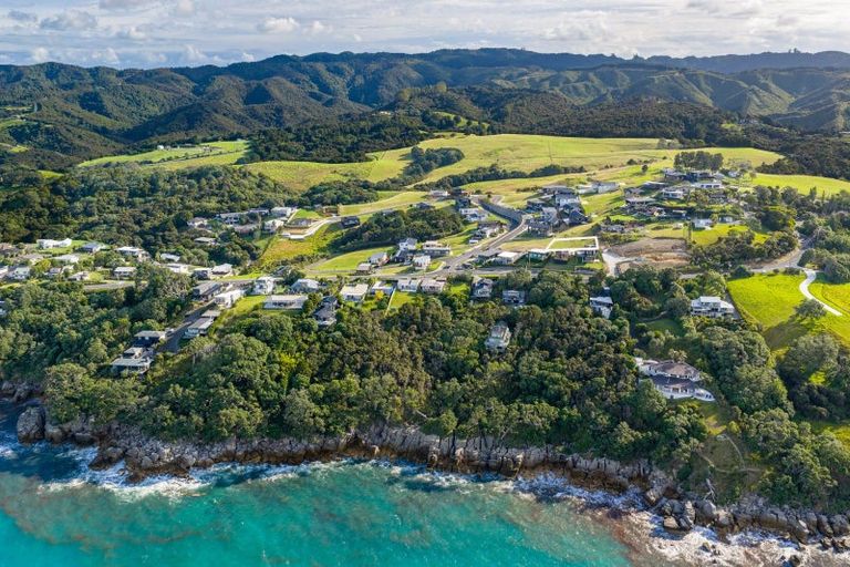 Photo of property in 3 Solar Way, Langs Beach, 0582