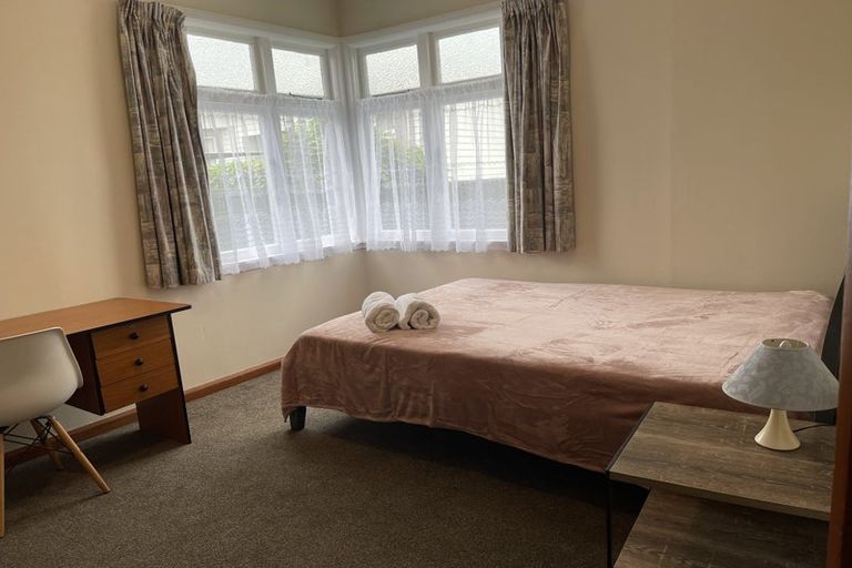 Photo of property in 1-3 Terrace Street, Roslyn, Palmerston North, 4414