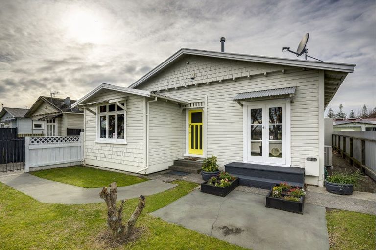 Photo of property in 17 Chambers Street, Te Awa, Napier, 4110