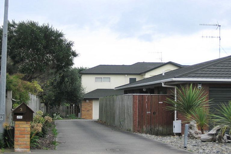 Photo of property in 3 Kotuku Drive, Paraparaumu Beach, Paraparaumu, 5032