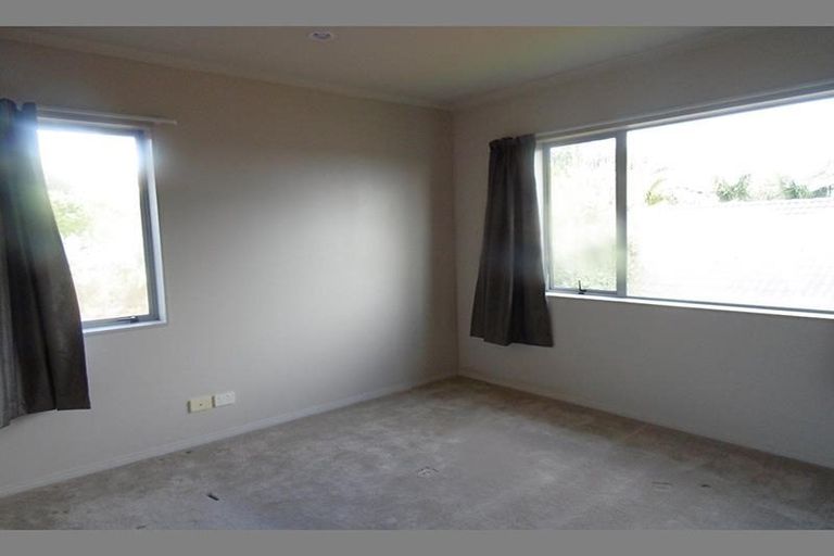 Photo of property in 30 Belfry Place, Wattle Downs, Auckland, 2103