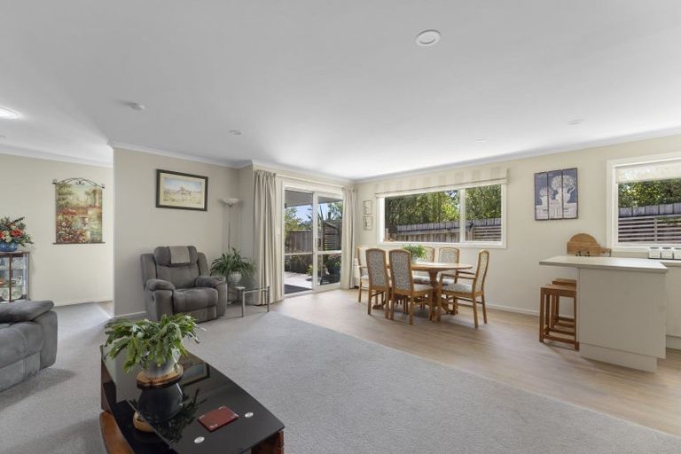 Photo of property in 118 Milton Terrace, Picton, 7220