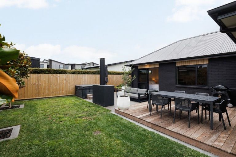 Photo of property in 11 Ruru Street, Cambridge, 3434