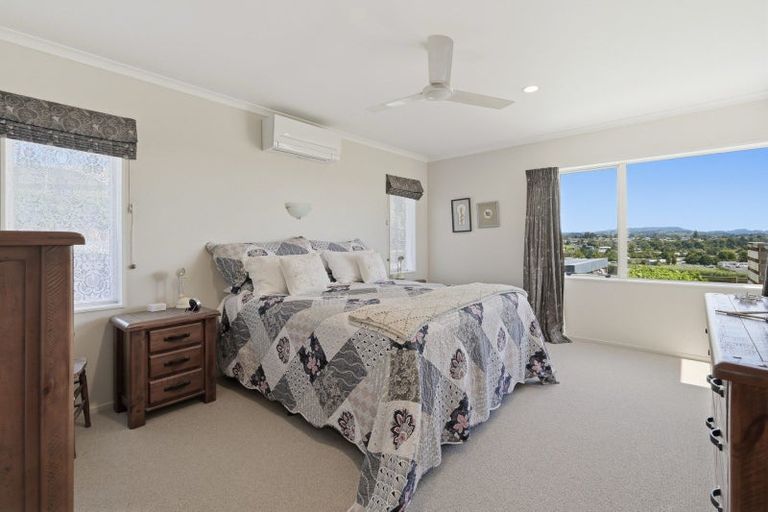 Photo of property in 15 Diamond Head, Hairini, Tauranga, 3112