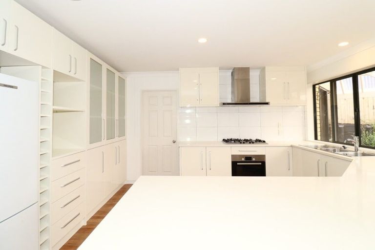 Photo of property in 33 Annalong Road, Dannemora, Auckland, 2016