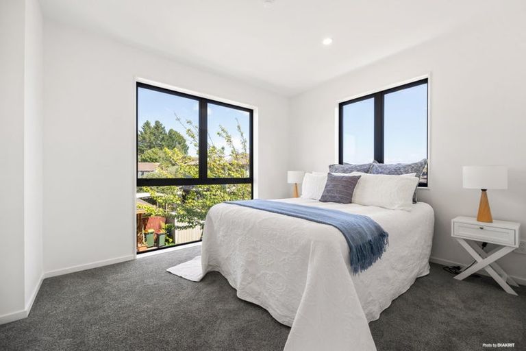 Photo of property in 11a Mimosa Place, Half Moon Bay, Auckland, 2012