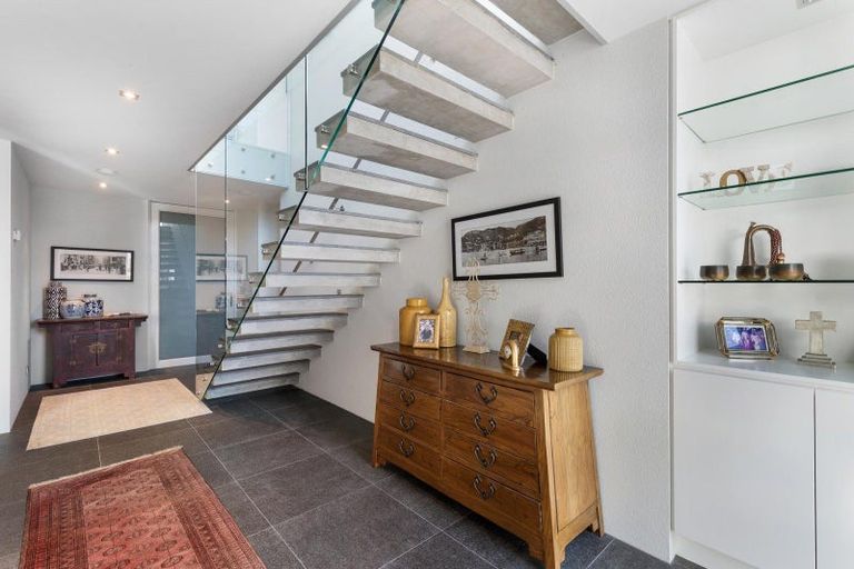 Photo of property in 15 Faulks Terrace, Wanaka, 9305