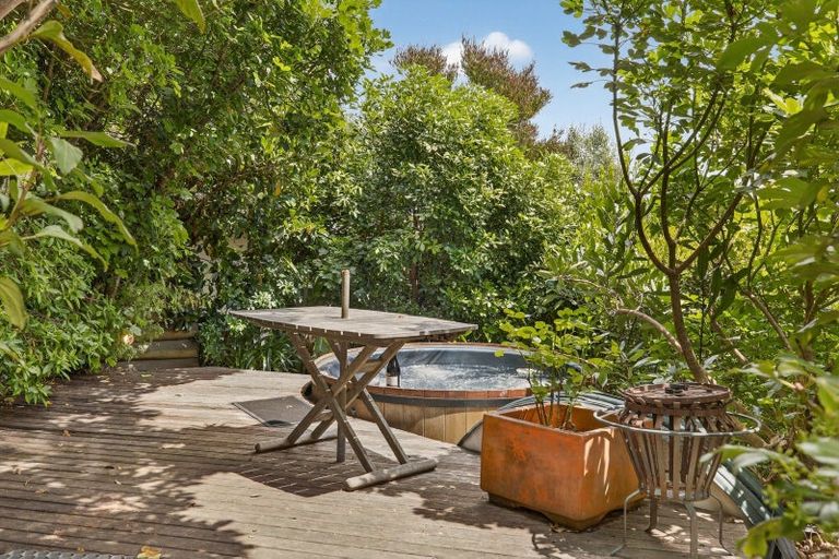 Photo of property in 29 Bayview Road, Charteris Bay, Lyttelton, 8971