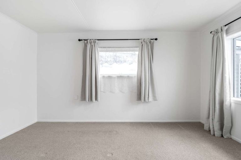 Photo of property in 12 Scott Avenue, Owhata, Rotorua, 3010