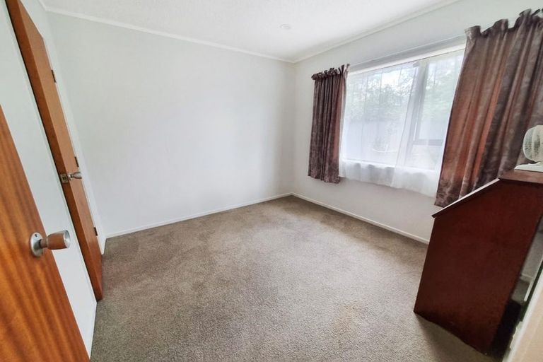 Photo of property in 4/15 Seabrook Avenue, New Lynn, Auckland, 0600