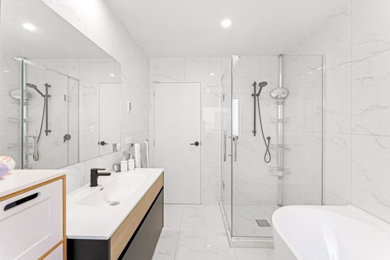 Photo of property in 74 Ashley Avenue, Long Bay, Auckland, 0630