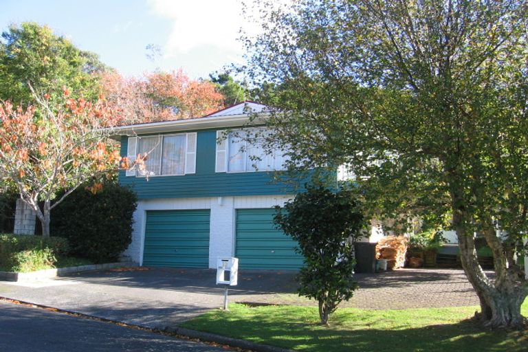 Photo of property in 12 Dormar Place, Churton Park, Wellington, 6037