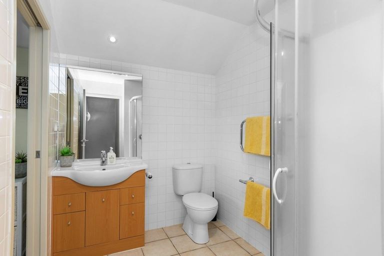 Photo of property in 2/48 May Street, Mount Maunganui, 3116