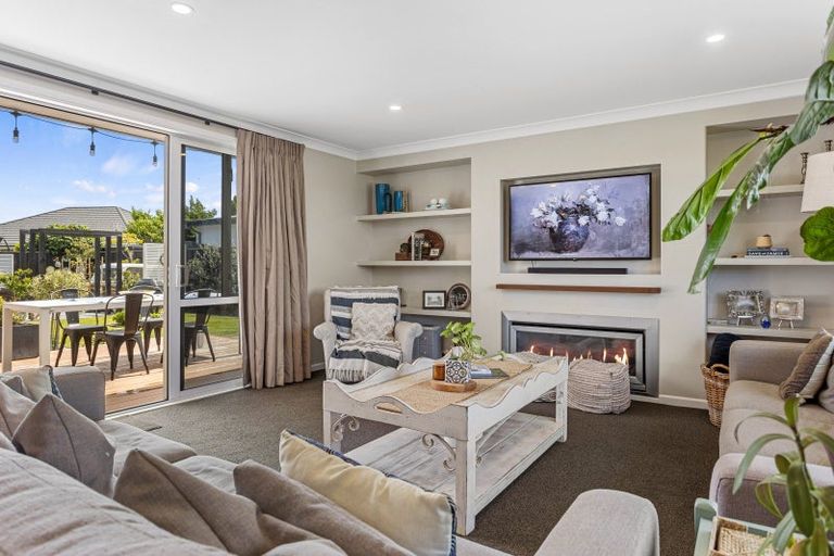 Photo of property in 10 Kuta Street, Pegasus, 7612