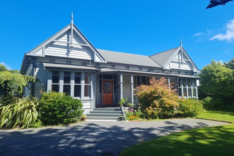 Photo of property in 58 Kings Crescent, Hutt Central, Lower Hutt, 5010