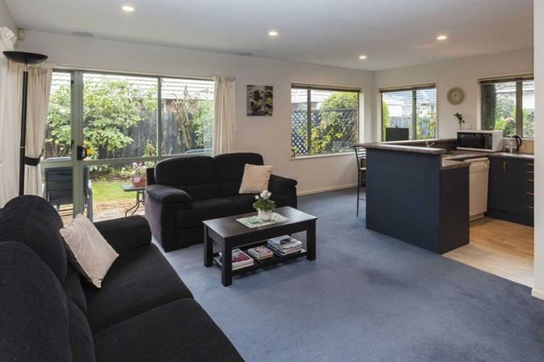 Photo of property in 2/7 Worthy Street, Ilam, Christchurch, 8041