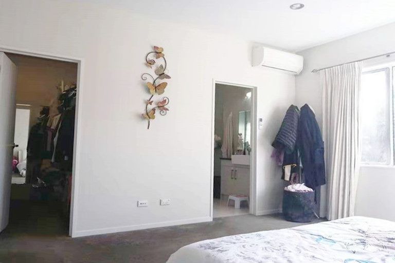 Photo of property in 76 Kyle Road, Greenhithe, Auckland, 0632