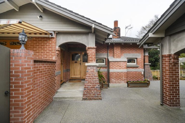 Photo of property in 8 Chaytor Street, West End, Palmerston North, 4410