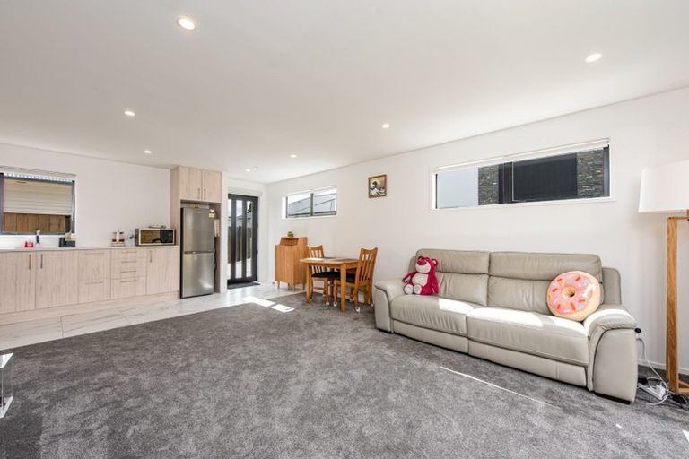 Photo of property in 3/27 Waiwhetu Road, Waiwhetu, Lower Hutt, 5010