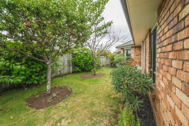 Photo of property in 13 Chester Street, Waverley, 4510