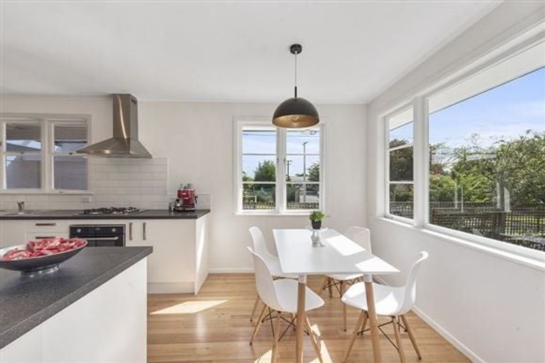 Photo of property in 23 Panair Crescent, Hillcrest, Hamilton, 3216