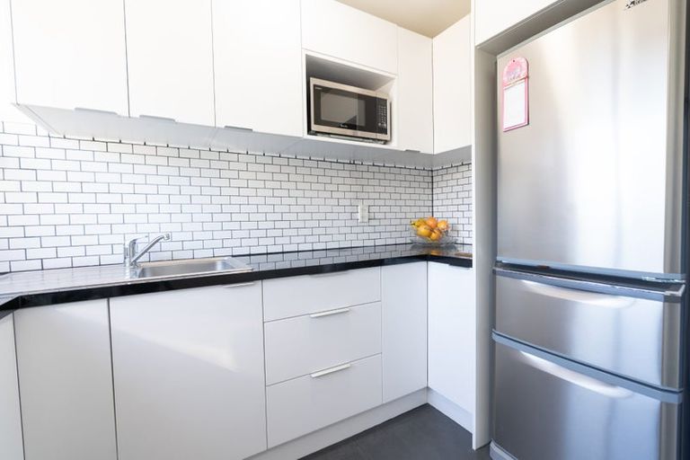 Photo of property in 3/30 Picton Avenue, Riccarton, Christchurch, 8011