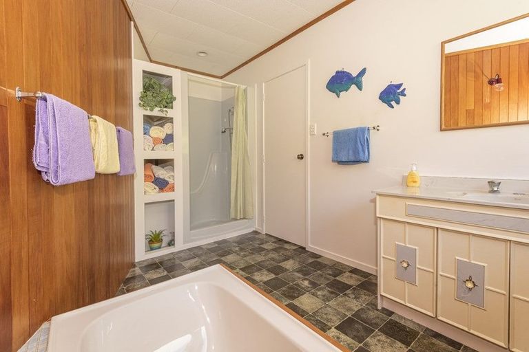 Photo of property in 9 Nova Way, Kauri, 0185