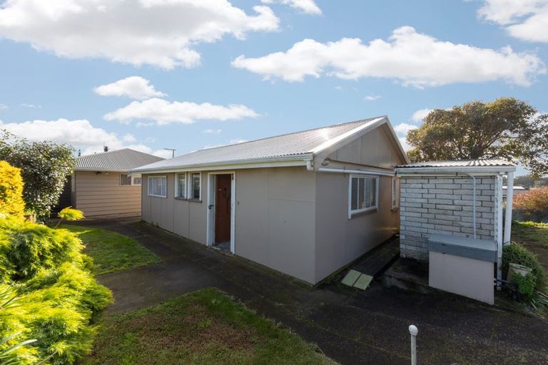Photo of property in 37 Punga Street, Tangimoana, 4822