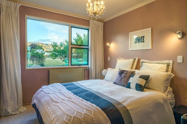 Photo of property in 22 Aspiring Terrace, Wanaka, 9305