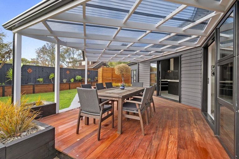 Photo of property in 4 Waimarama Court, Roslyn, Palmerston North, 4414