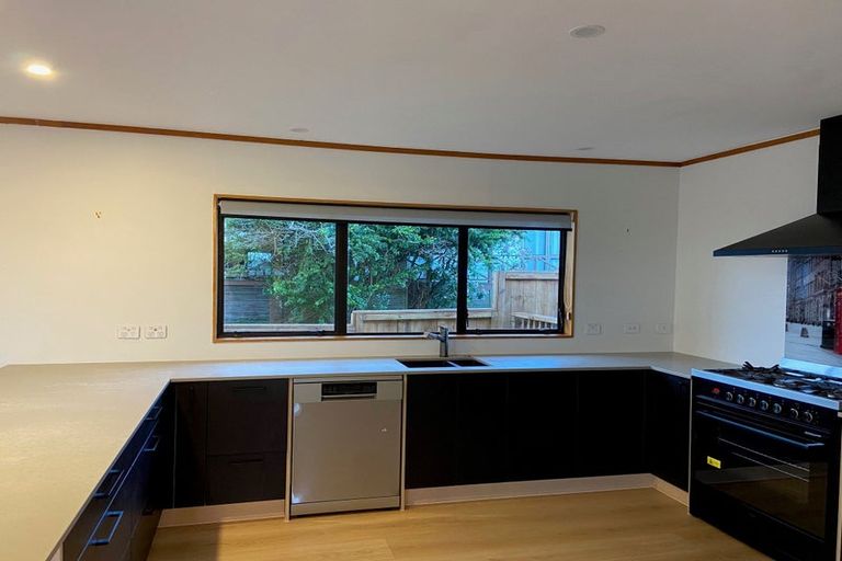 Photo of property in 11a Balmain Road, Birkenhead, Auckland, 0626