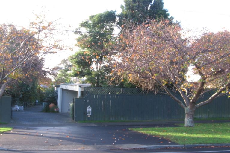 Photo of property in 417 Te Moana Road, Waikanae, 5036