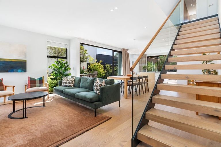 Photo of property in 52b Innes Road, St Albans, Christchurch, 8052