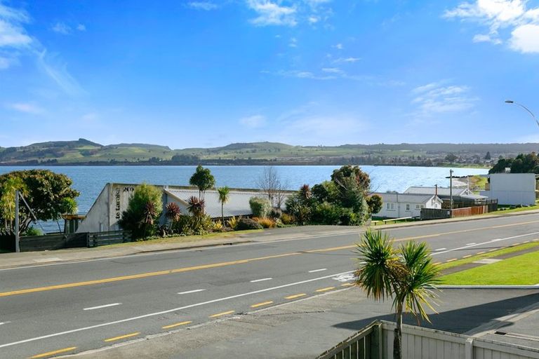 Photo of property in 1/208 Lake Terrace, Hilltop, Taupo, 3330