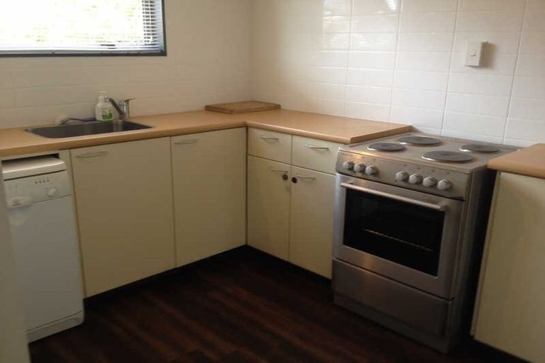 Photo of property in 1/37 Geraldine Street, Edgeware, Christchurch, 8013