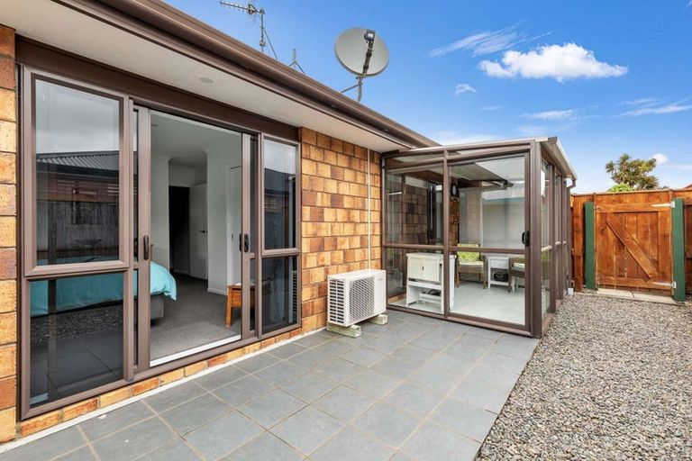 Photo of property in 12a Sussex Street, Levin, 5510
