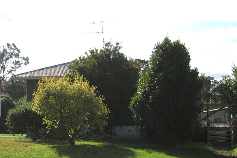 Photo of property in 68 Glen Marine Parade, Glendene, Auckland, 0602