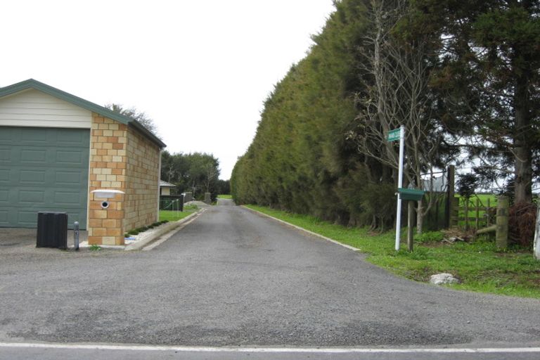 Photo of property in 115b Princess Street, Waitara, 4320