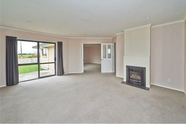Photo of property in 157 Pacific Drive, Fitzherbert, Palmerston North, 4410