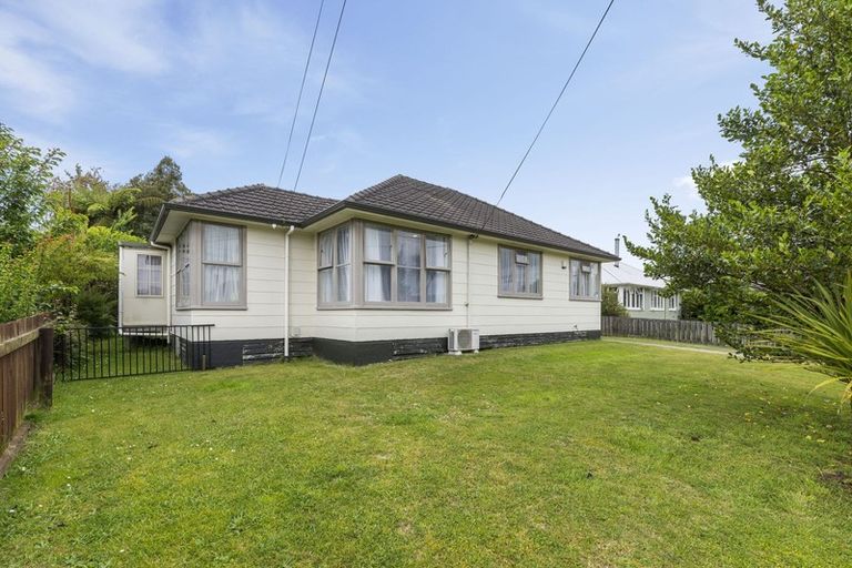 Photo of property in 6 Puriri Crescent, Hillcrest, Rotorua, 3015