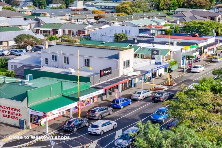 Photo of property in 210a Tukapa Street, Westown, New Plymouth, 4310
