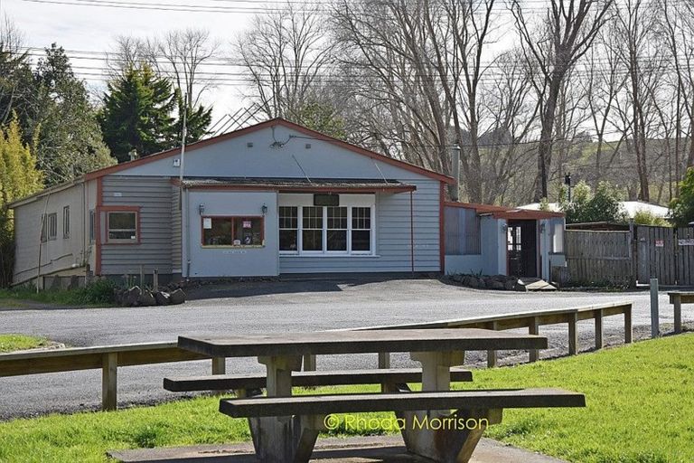 Photo of property in 1988 Paparoa Valley Road, Paparoa, 0571