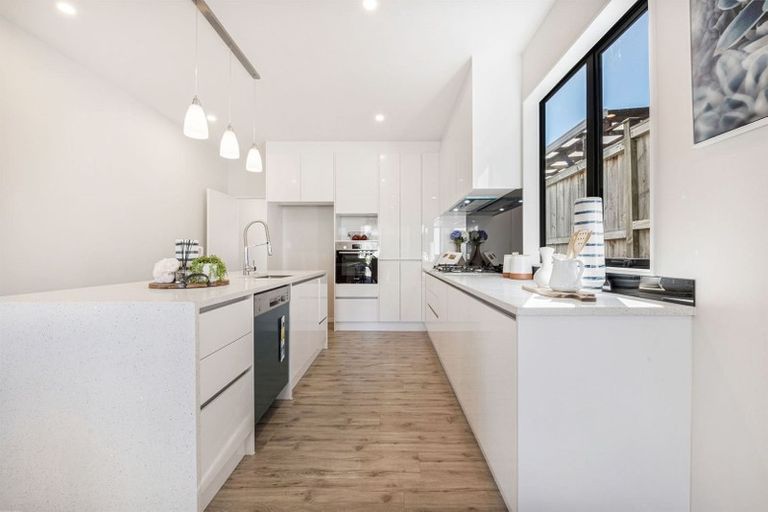 Photo of property in 26 Tir Conaill Avenue, Flat Bush, Auckland, 2019