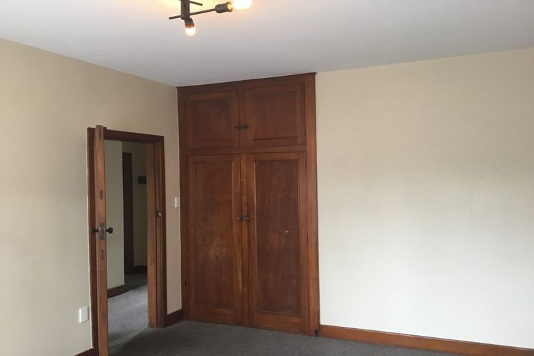 Photo of property in 118 Holly Road, St Albans, Christchurch, 8014