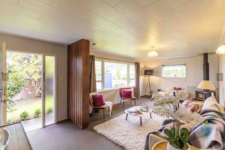 Photo of property in 10 Weathers Place, Taradale, Napier, 4112