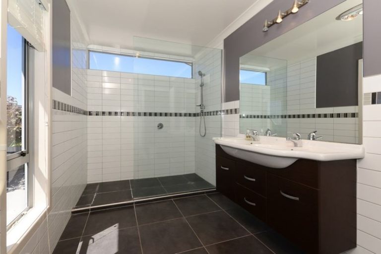 Photo of property in 62d Rototuna Road, Rototuna, Hamilton, 3210