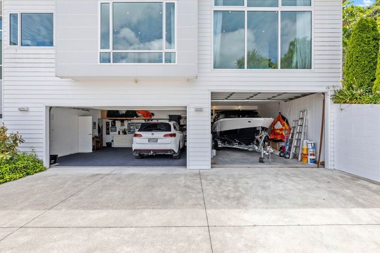 Photo of property in 12 Botanical Heights Drive, Waipahihi, Taupo, 3330